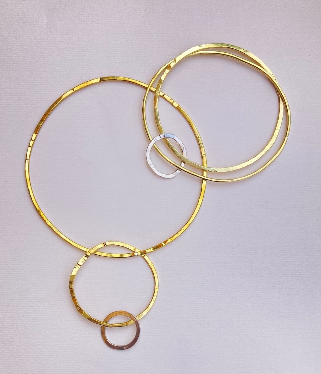 Ayen — tre cerchi e bracciale